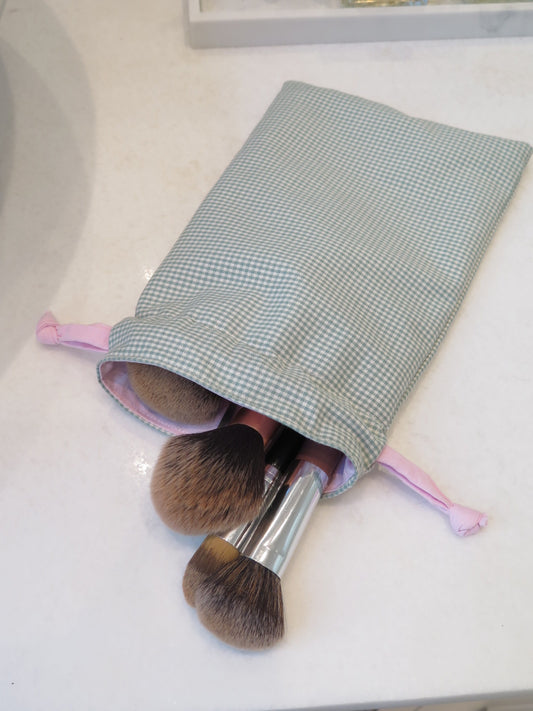 MAKEUP BRUSH BAG MINT GINGHAM