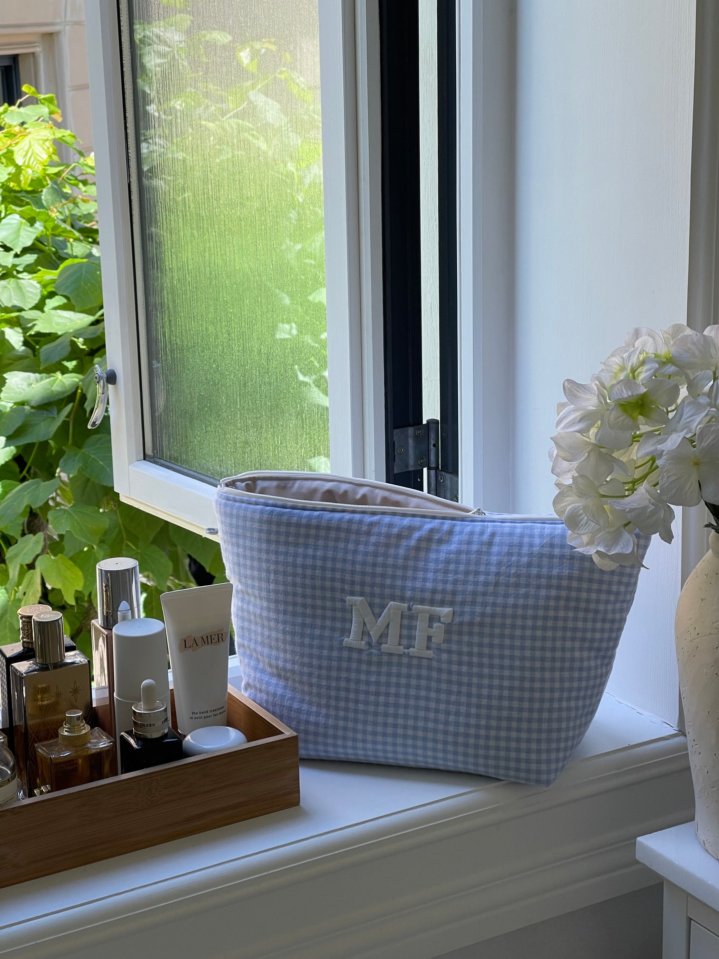 LIGHT BLUE GINGHAM TALL TRAVEL BAG