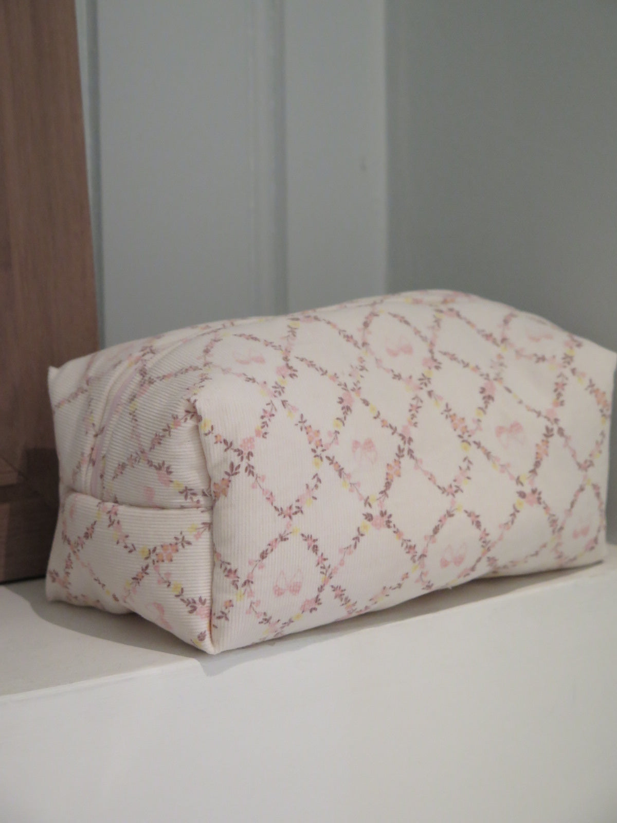 CREAM PINK BOW