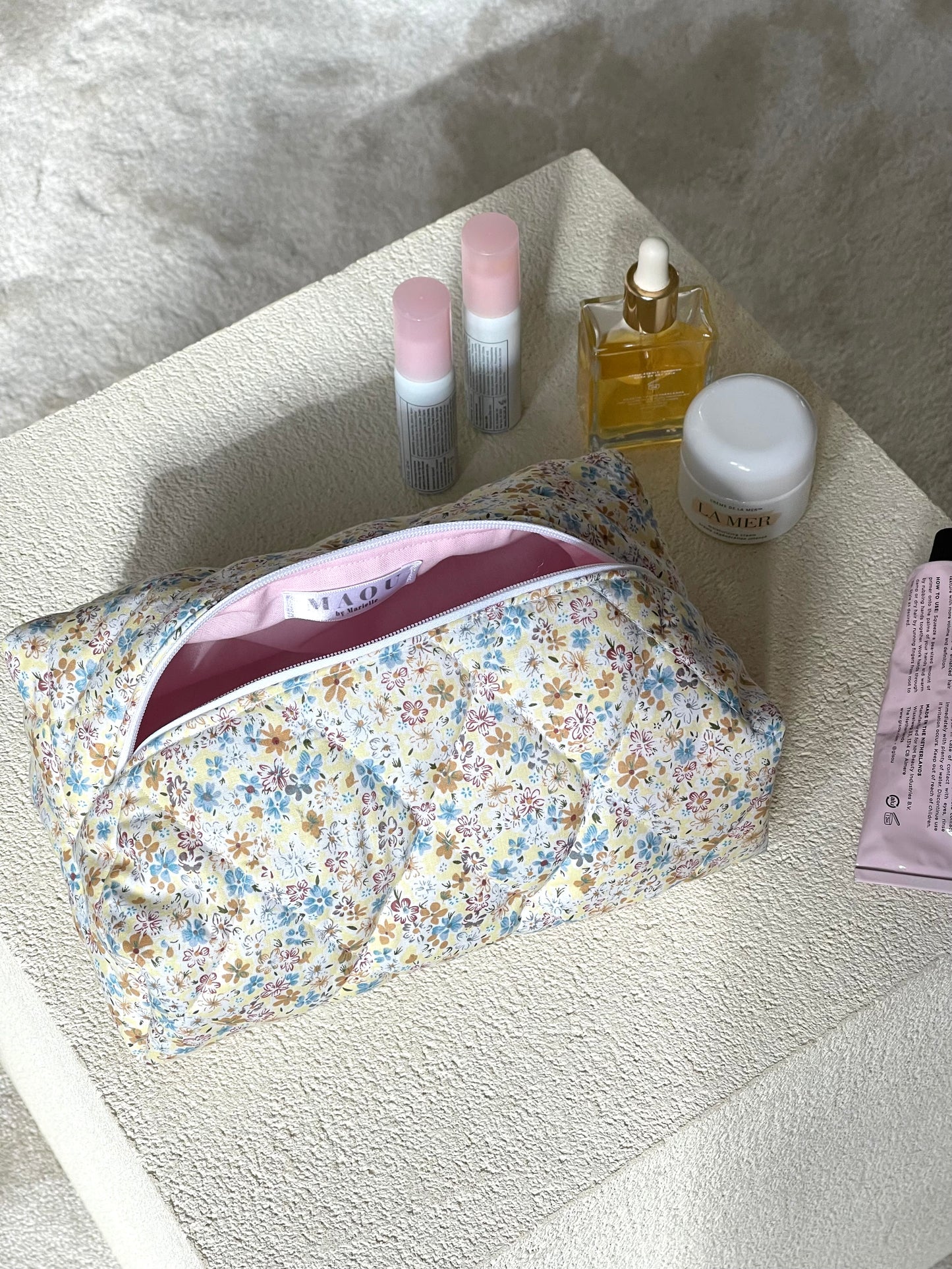 CREAM FLORAL