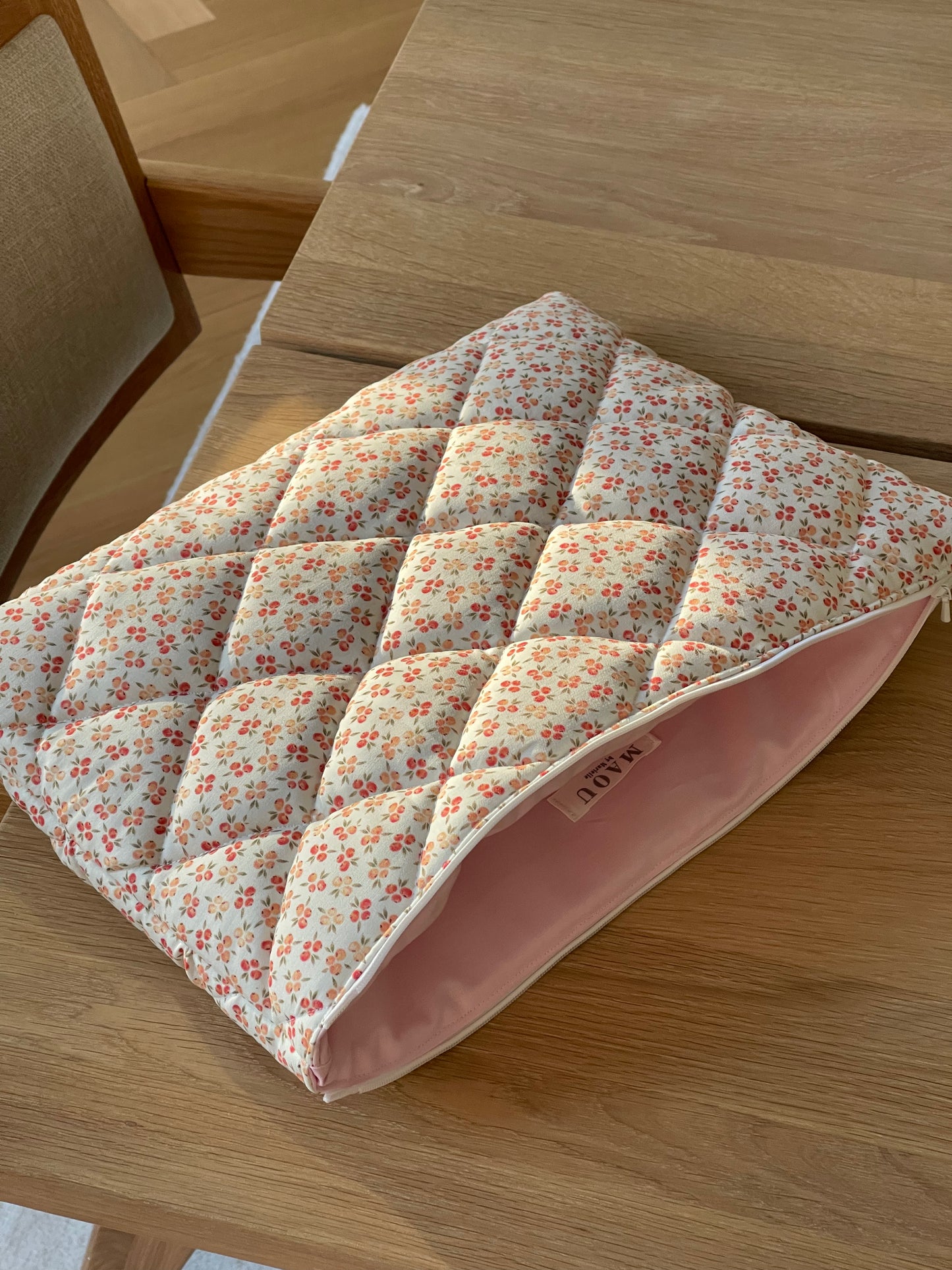 PEACH LAPTOP CASE