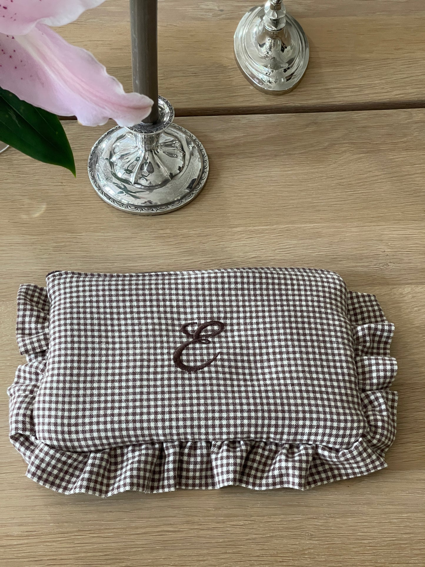 GINGAM RUFFLED POUCH