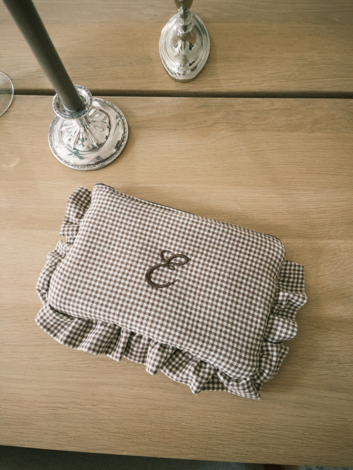 GINGAM RUFFLED POUCH