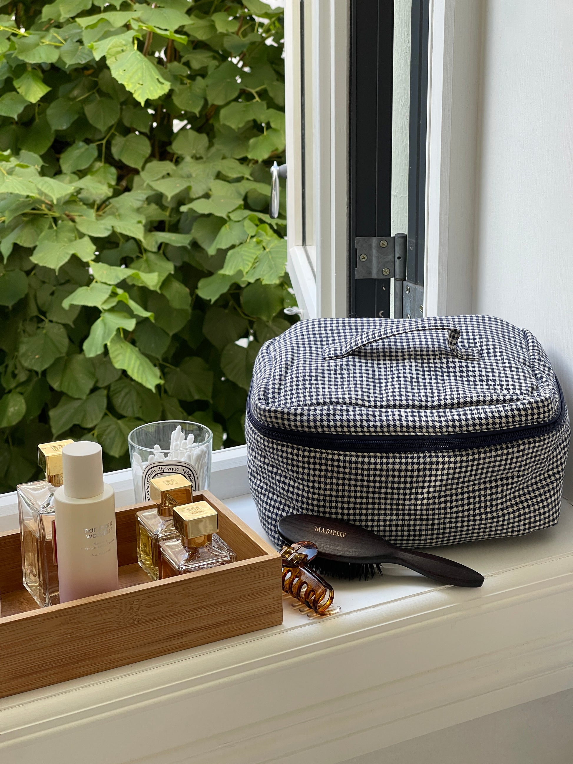 ALL IN ONE VANITY NAVY GINGHAM